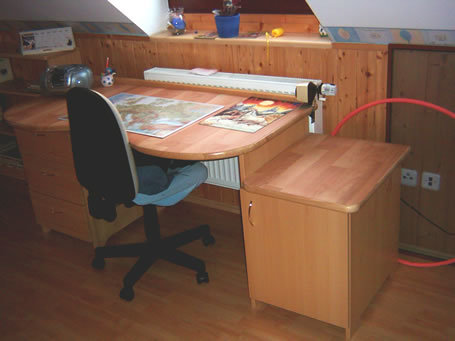 PC stůl