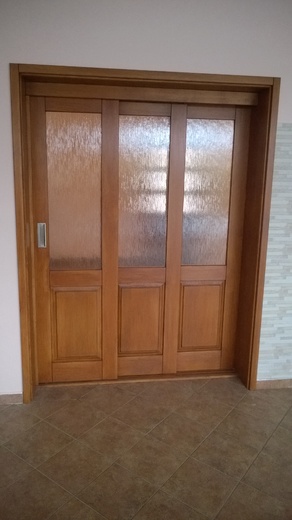 dveře